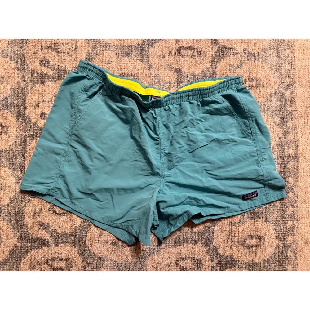 Patagonia Baggies Size XL Excellent Condition